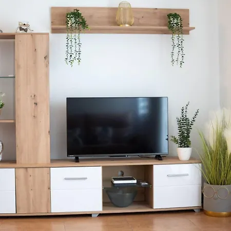 Azahar V & J Apartment