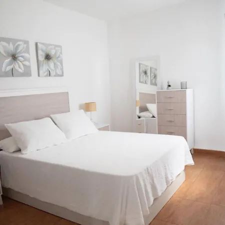 Azahar V & J Apartment